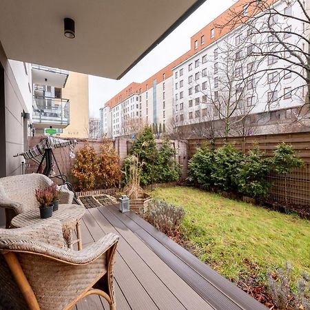 Kierbedzia 6 - Bezplatny Podziemny Parking - Free Parking - Piekny Ogrodek Z Tarasem - 2Km Lazienki Krolewskie - Wifi - Smart Tv 50 Cali - Good Apartments Varsovie Extérieur photo